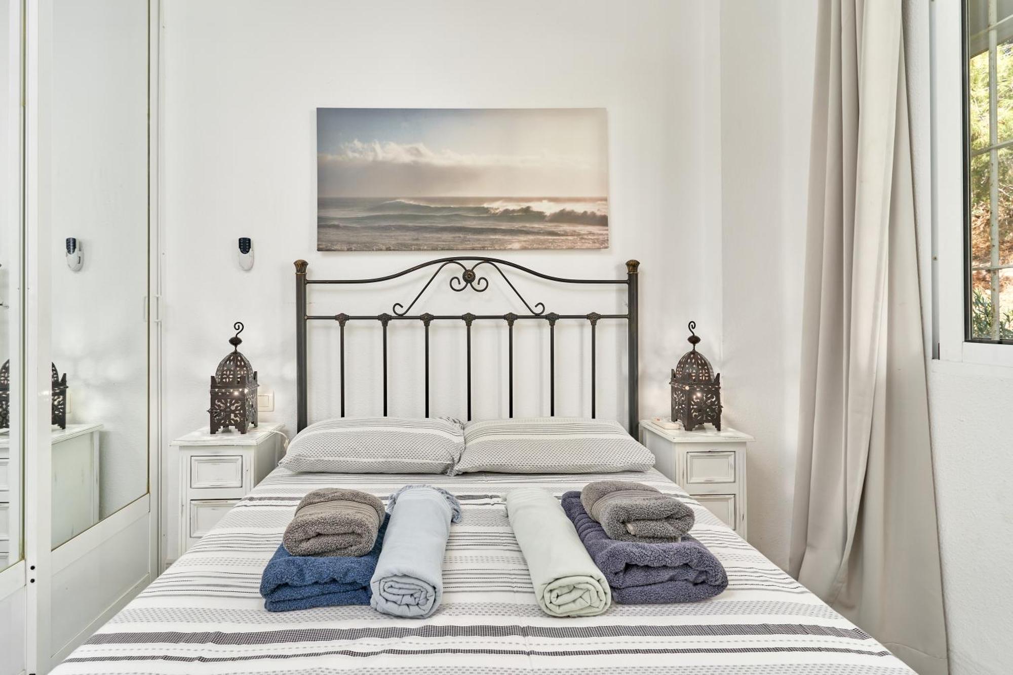 Hawaii 1St Floor Burriana, Nerja Apartman Kültér fotó