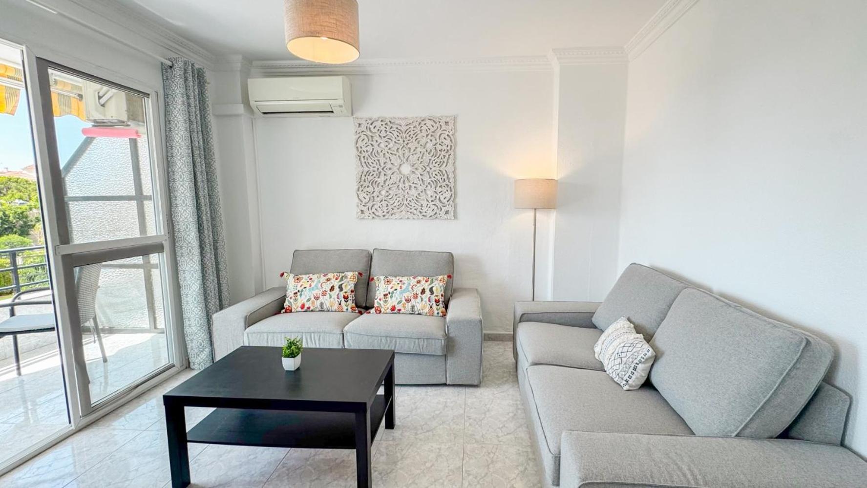 Hawaii 1St Floor Burriana, Nerja Apartman Kültér fotó