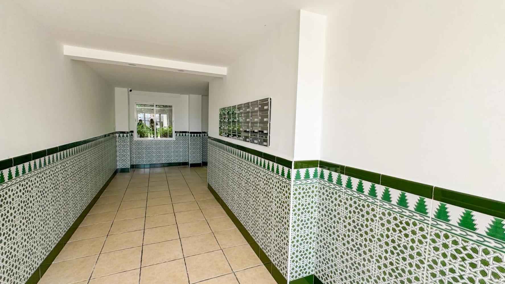 Hawaii 1St Floor Burriana, Nerja Apartman Kültér fotó